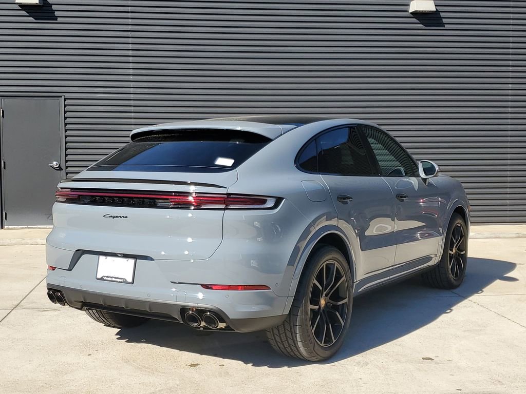New 2026 Porsche Cayenne Coupe image 5