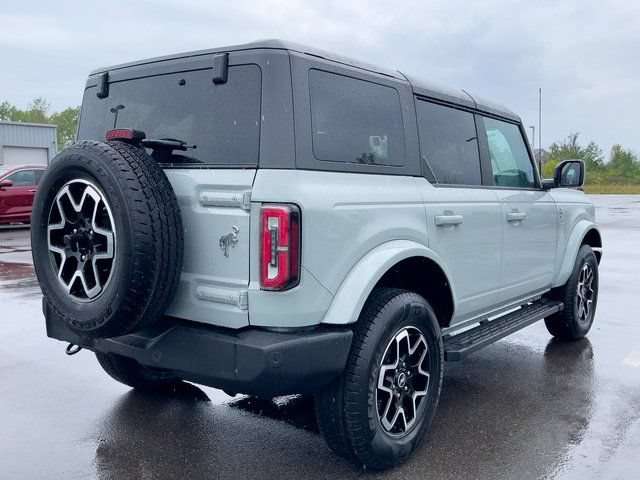 Used 2023 Ford Bronco Outer Banks AWD/4WD image 6
