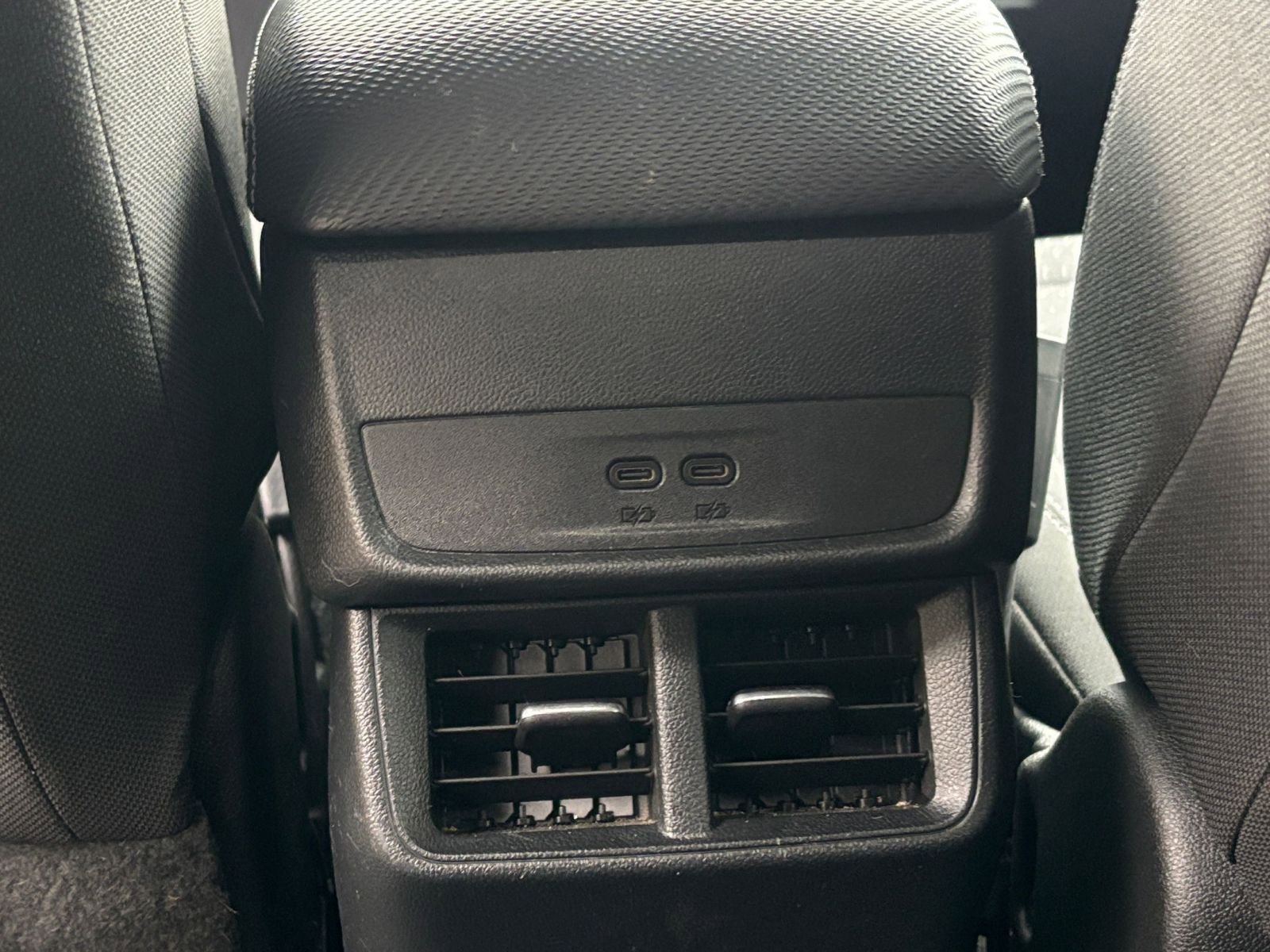 Used 2025 Chevrolet Equinox LT image 24