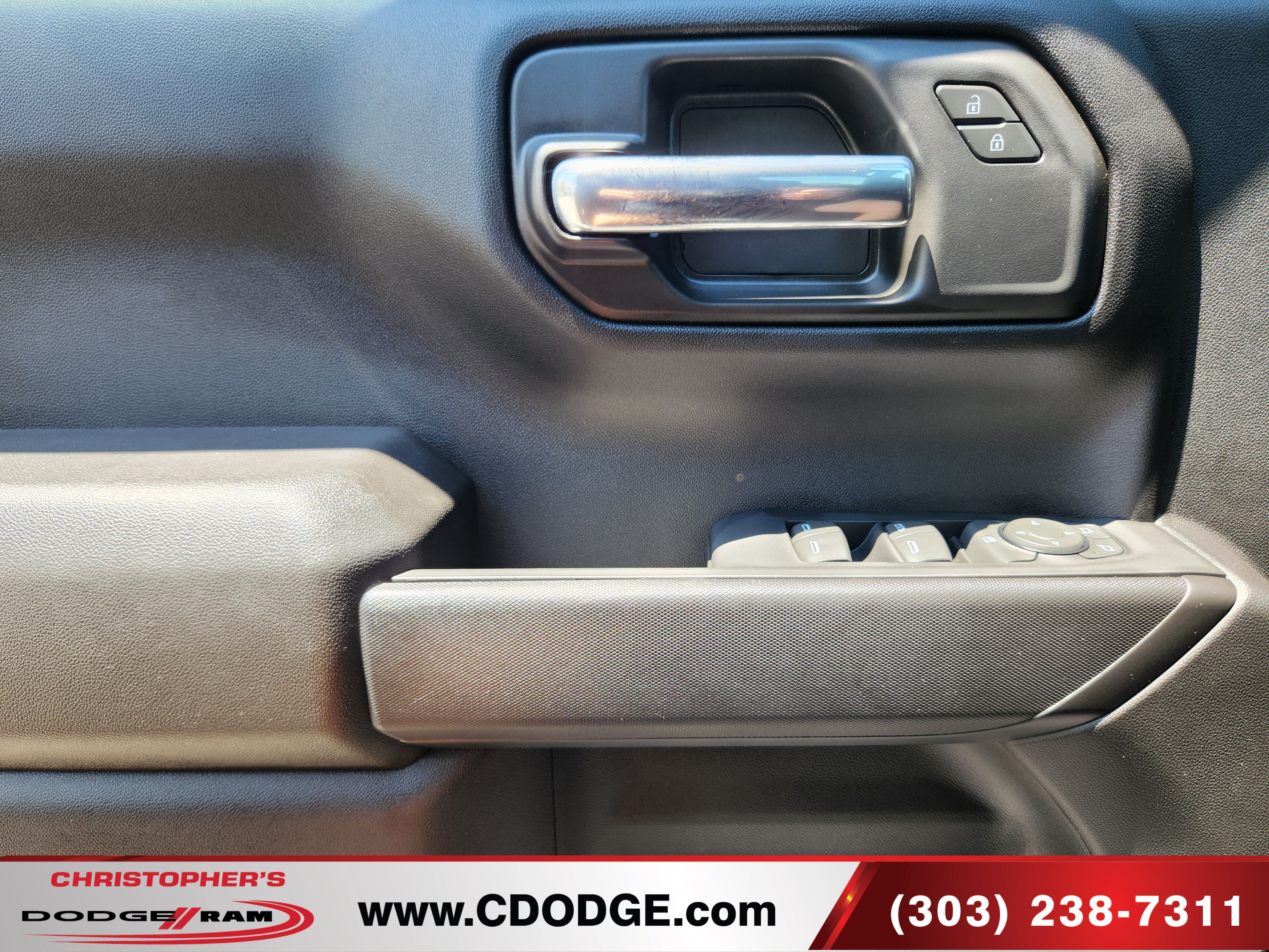 Used 2026 Chevrolet Silverado 1500 Custom w/ LPO, Dark Essentials Package AWD/4WD image 13