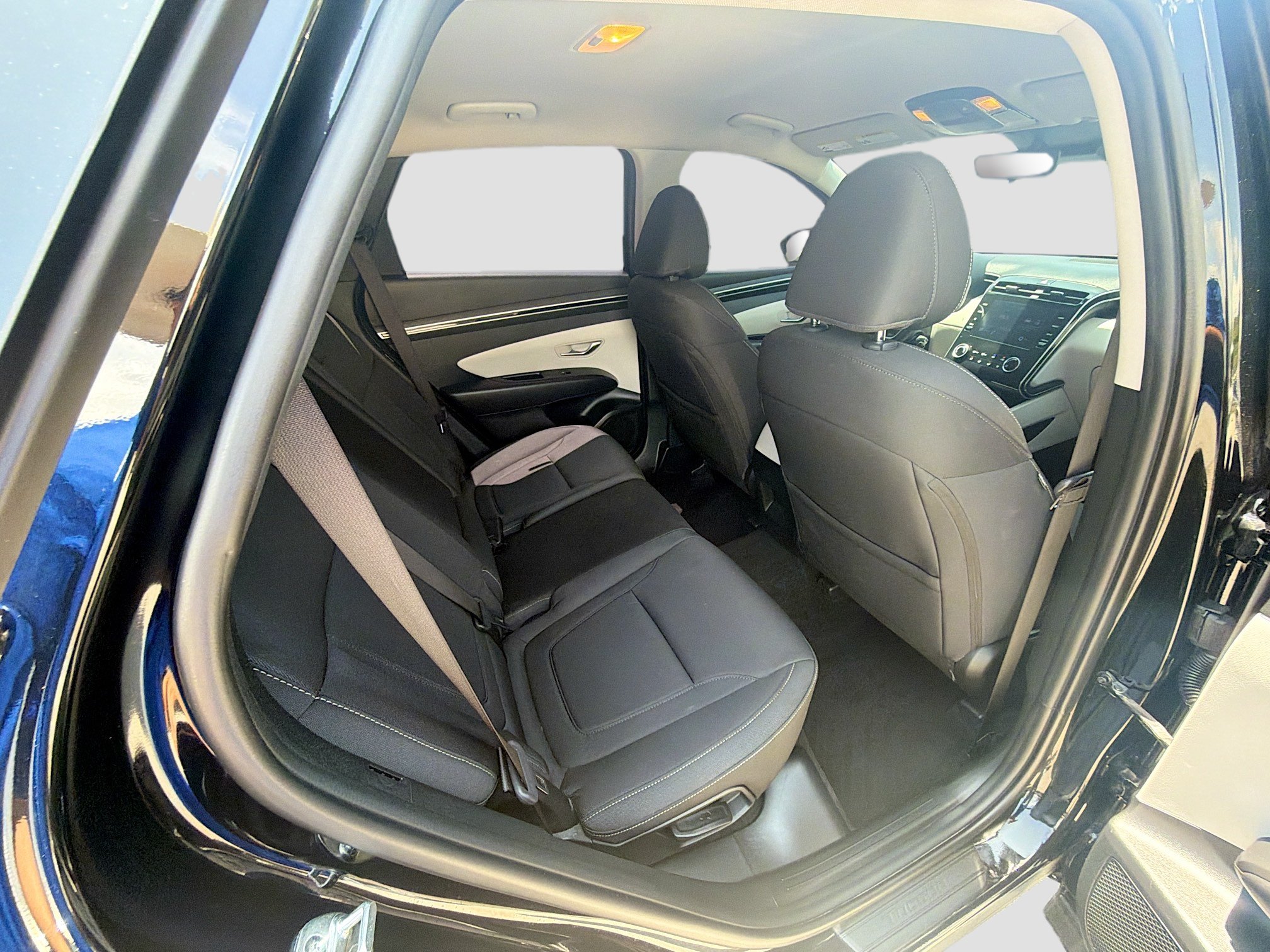 Used 2023 Hyundai Tucson SE AWD/4WD image 25
