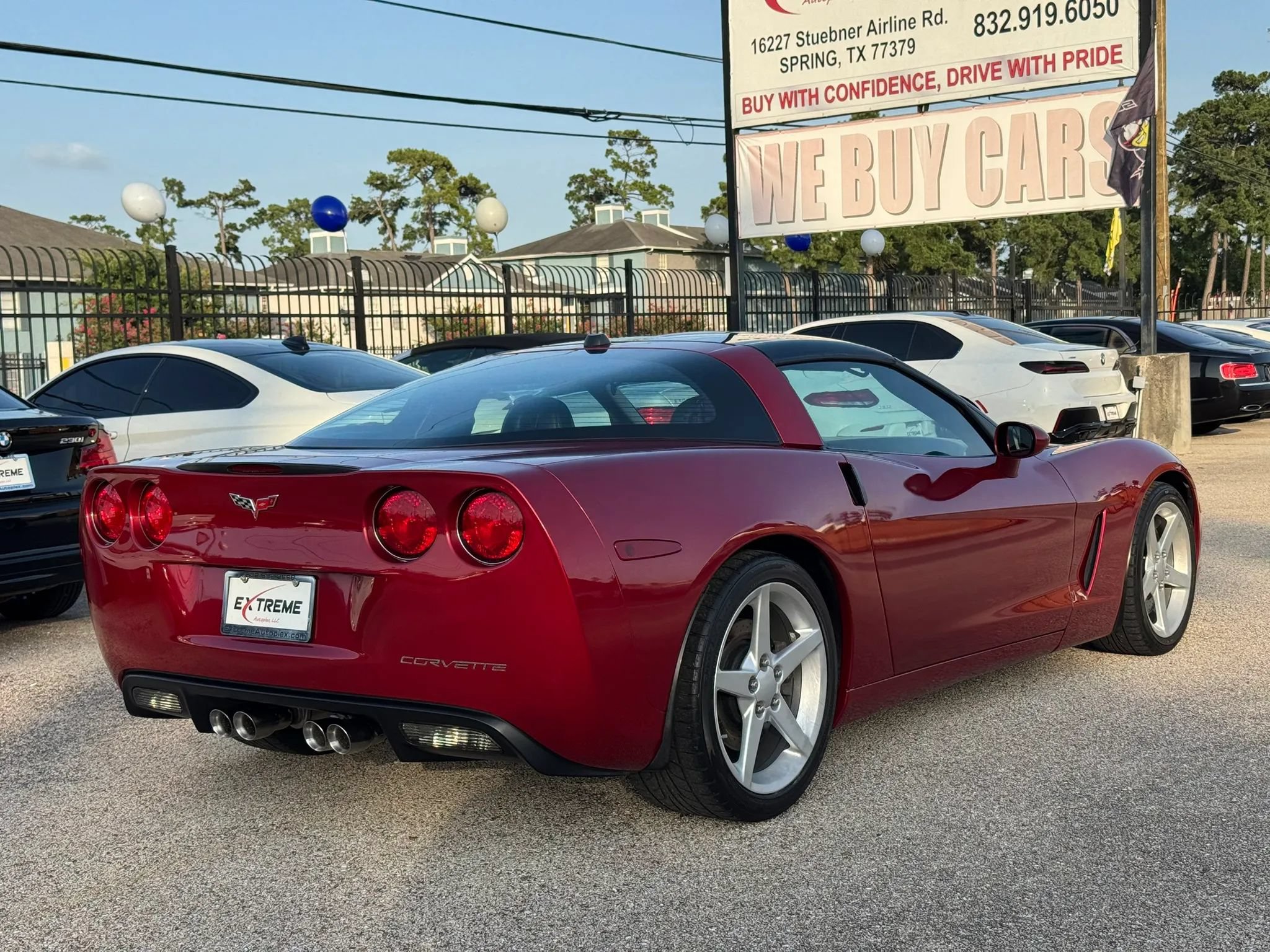 Used 2005 Chevrolet Corvette Coupe w/ Preferred Equipment Group RWD image 9