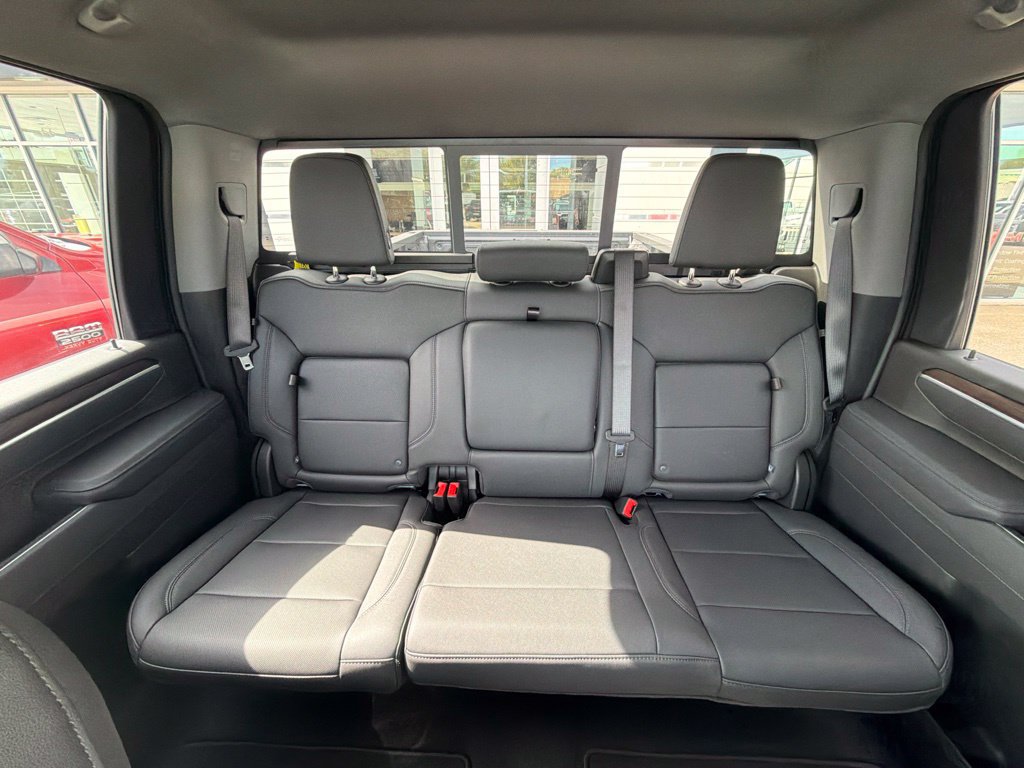 New 2026 GMC Sierra 2500 SLT w/ SLT Premium Package AWD/4WD image 42
