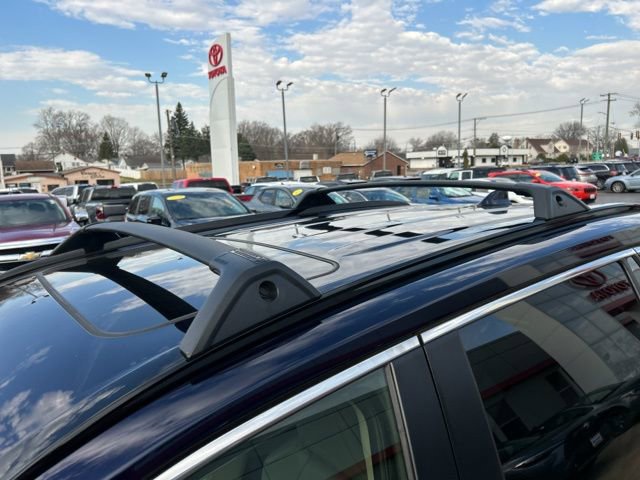 Used 2023 Toyota RAV4 XLE Premium image 18