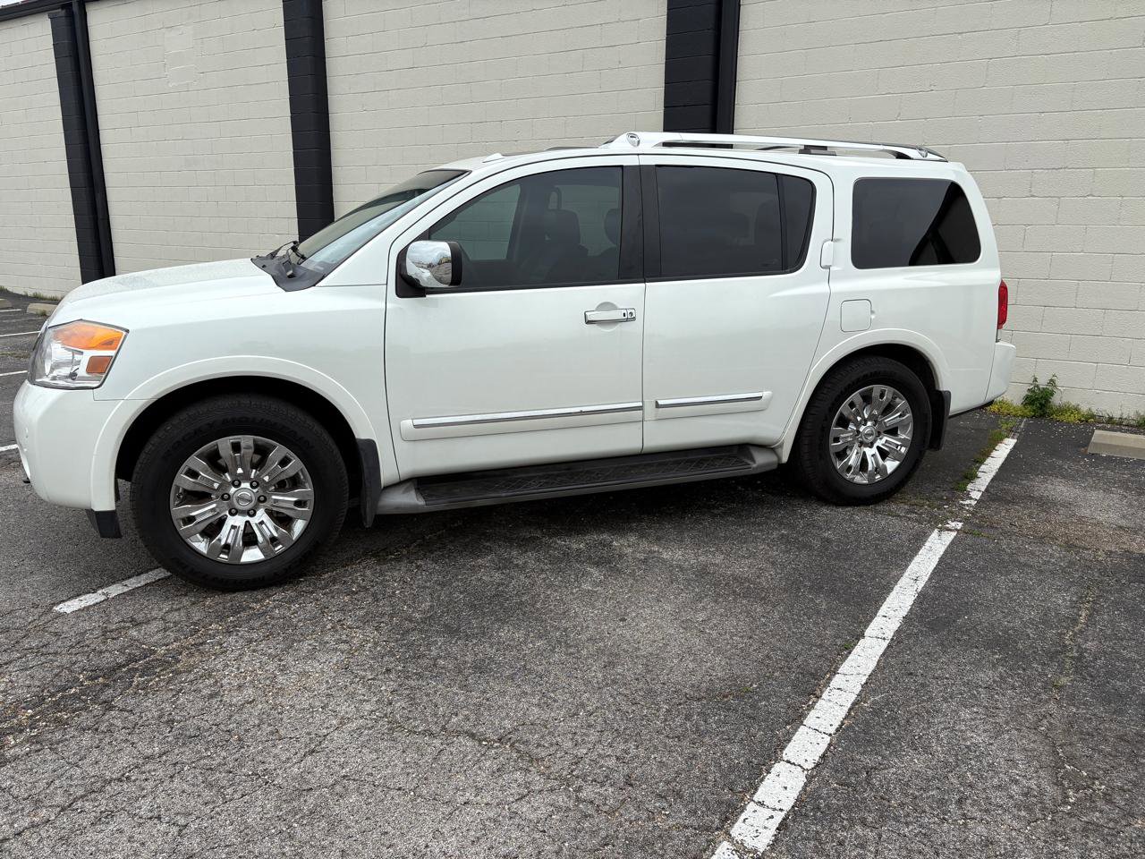 Used 2015 Nissan Armada Platinum RWD image 2