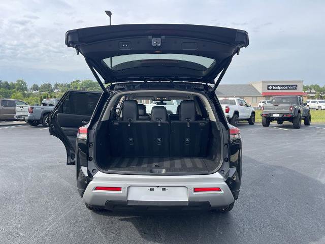 Certified 2023 Nissan Pathfinder SL AWD/4WD image 23