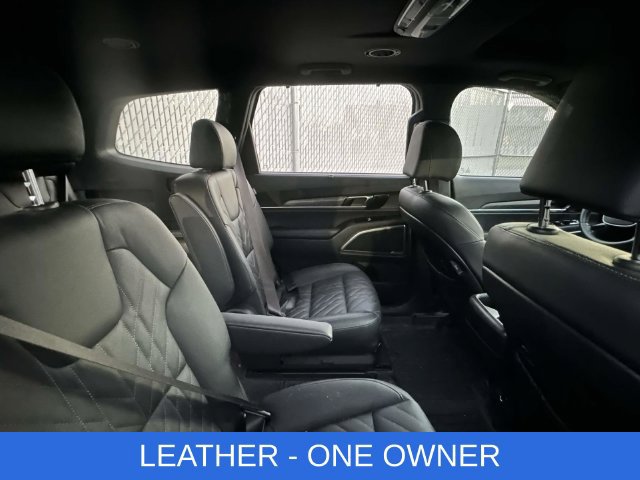 Used 2025 Kia Telluride EX X-Line AWD/4WD image 3