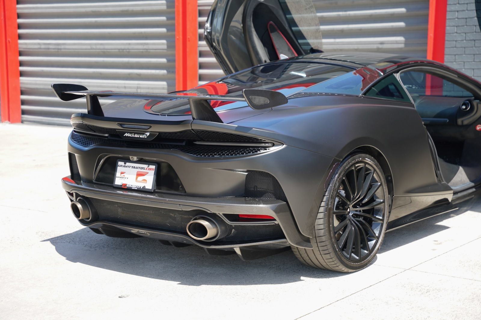 Used 2020 McLaren GT RWD image 13