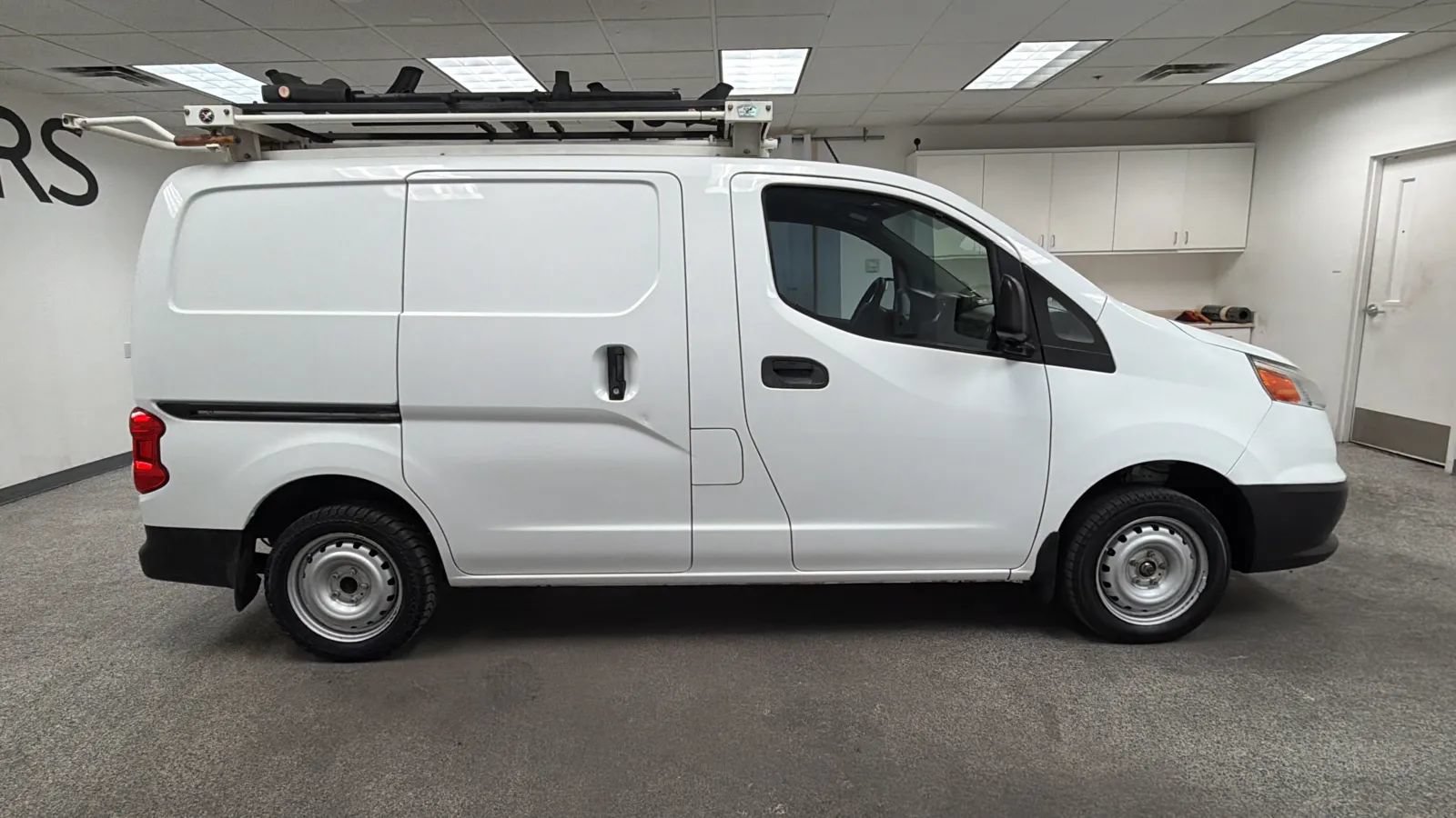 Used 2015 Chevrolet City Express LT FWD image 6