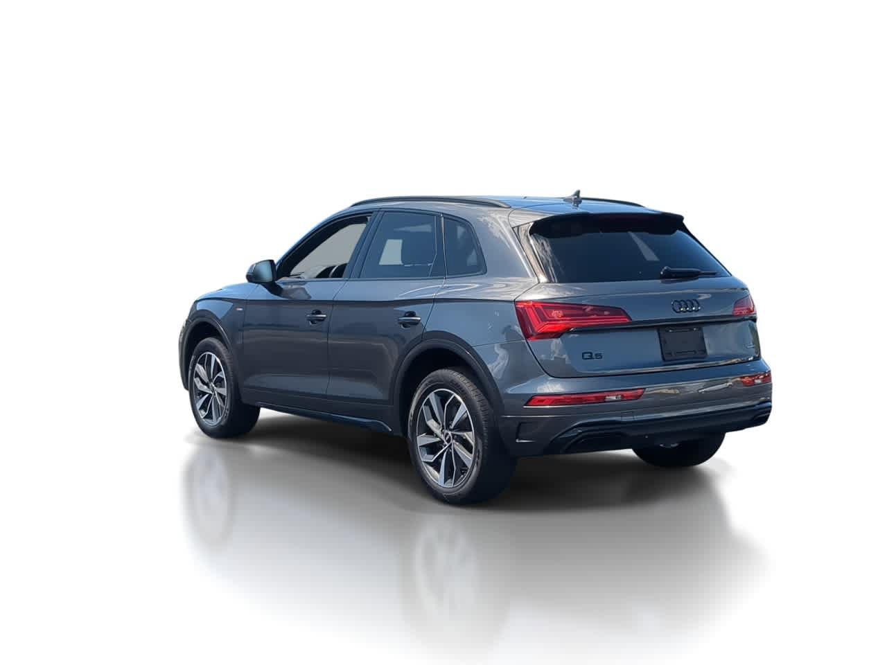 Used 2024 Audi Q5 2.0T Premium w/ Summer of Audi Package AWD/4WD image 6