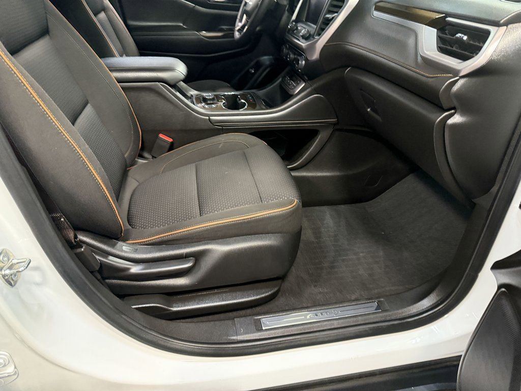 Used 2023 GMC Acadia AT4 image 63
