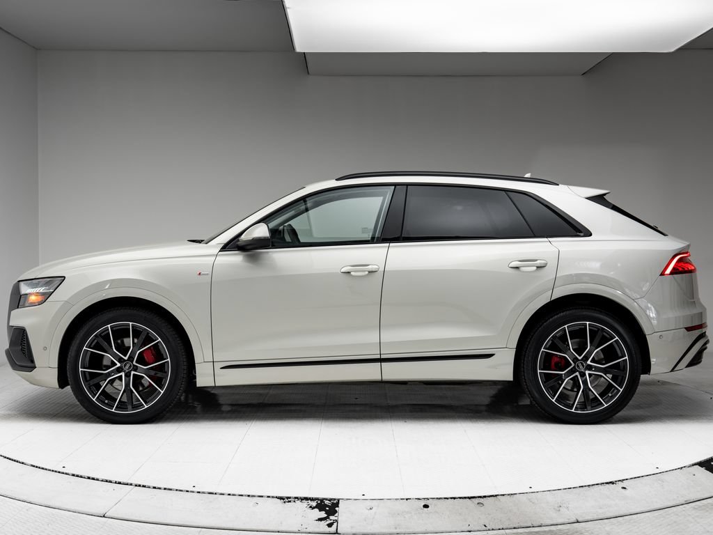 Used 2023 Audi Q8 Prestige AWD/4WD image 2