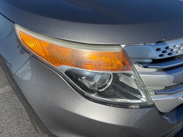 Used 2013 Ford Explorer XLT image 12