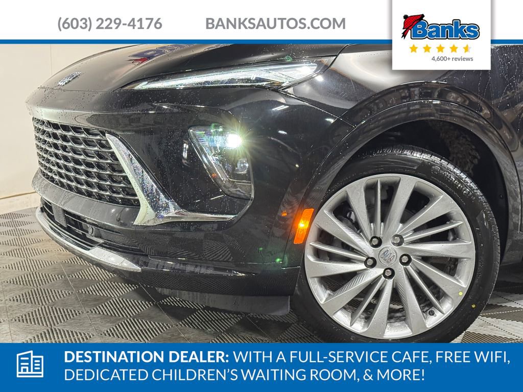 New 2026 Buick Envision Avenir image 3