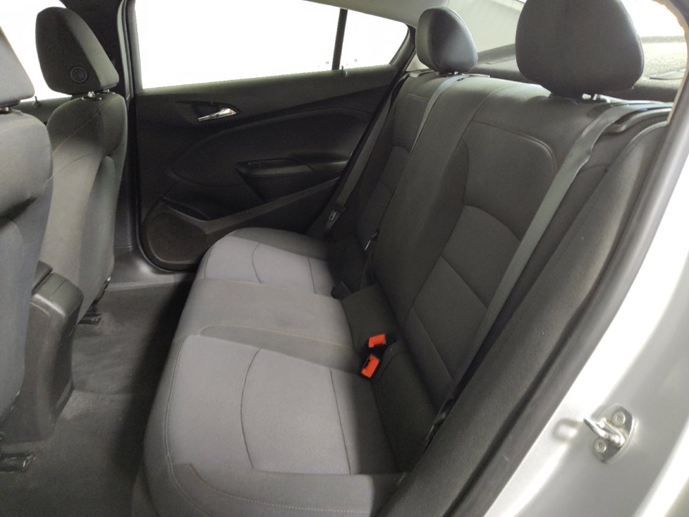 Used 2018 Chevrolet Cruze LS image 18