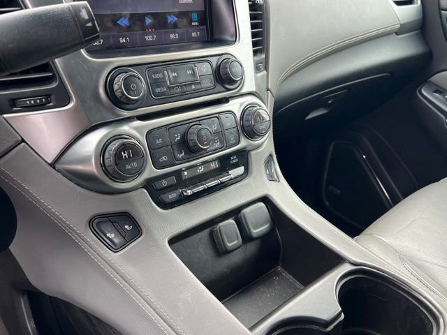 Used 2015 Chevrolet Suburban LT w/ Luxury Package image 19