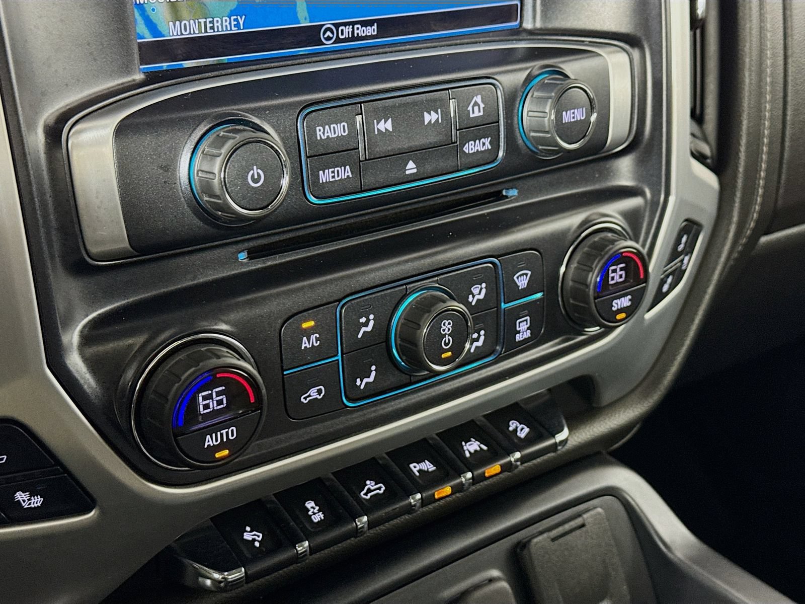 Used 2018 GMC Sierra 1500 SLT AWD/4WD image 10