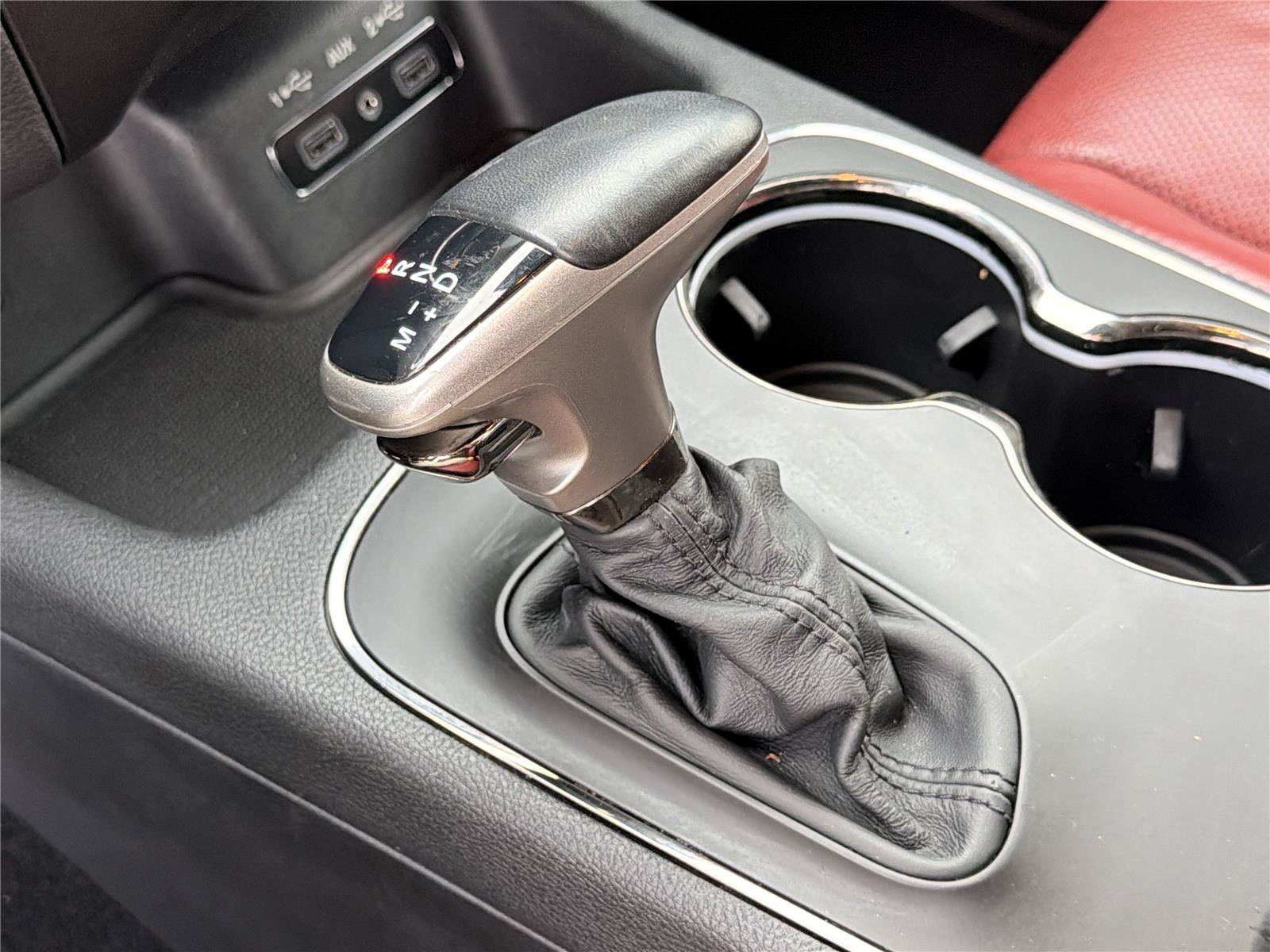 Used 2020 Dodge Durango SRT w/ Technology Group AWD/4WD image 33
