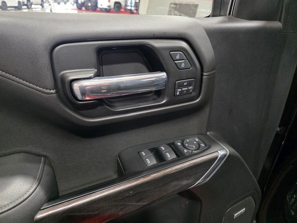 Used 2019 Chevrolet Silverado 1500 LTZ w/ LTZ Plus Package AWD/4WD image 13