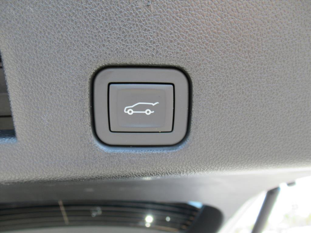 Used 2025 GMC Acadia Elevation image 34