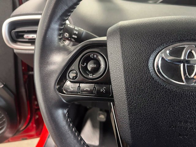 Used 2021 Toyota Prius Prime XLE FWD image 26