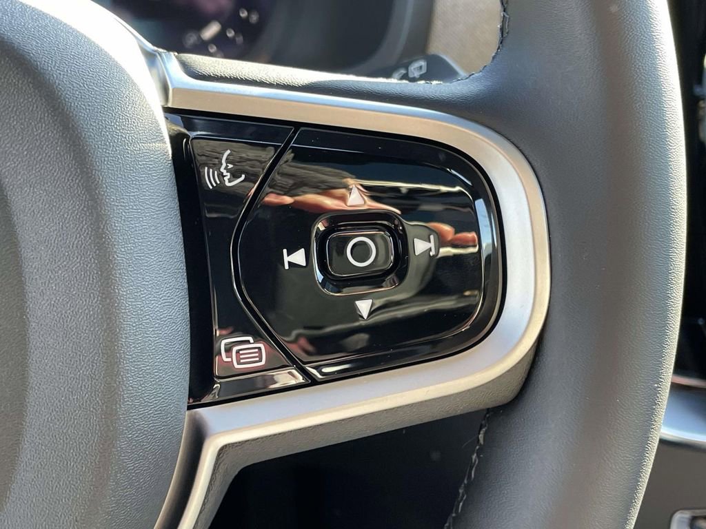 New 2026 Volvo XC90 B6 Ultra w/ Lounge Package image 12