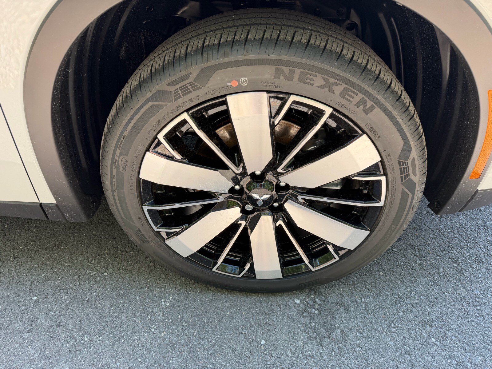 New 2026 Mitsubishi Outlander SE FWD image 9