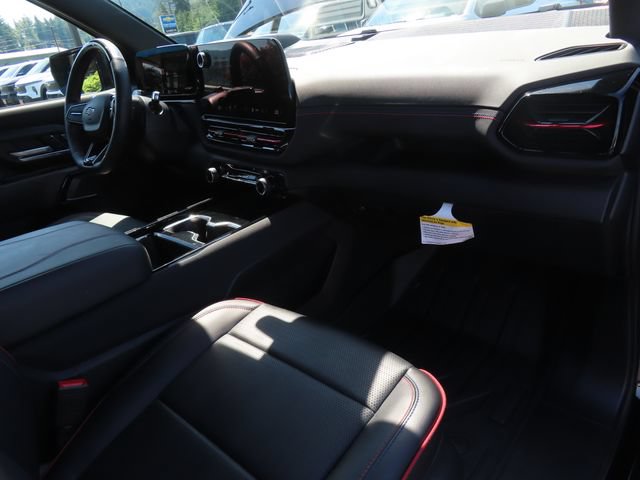 Certified 2025 Chevrolet Silverado EV RST AWD/4WD image 46