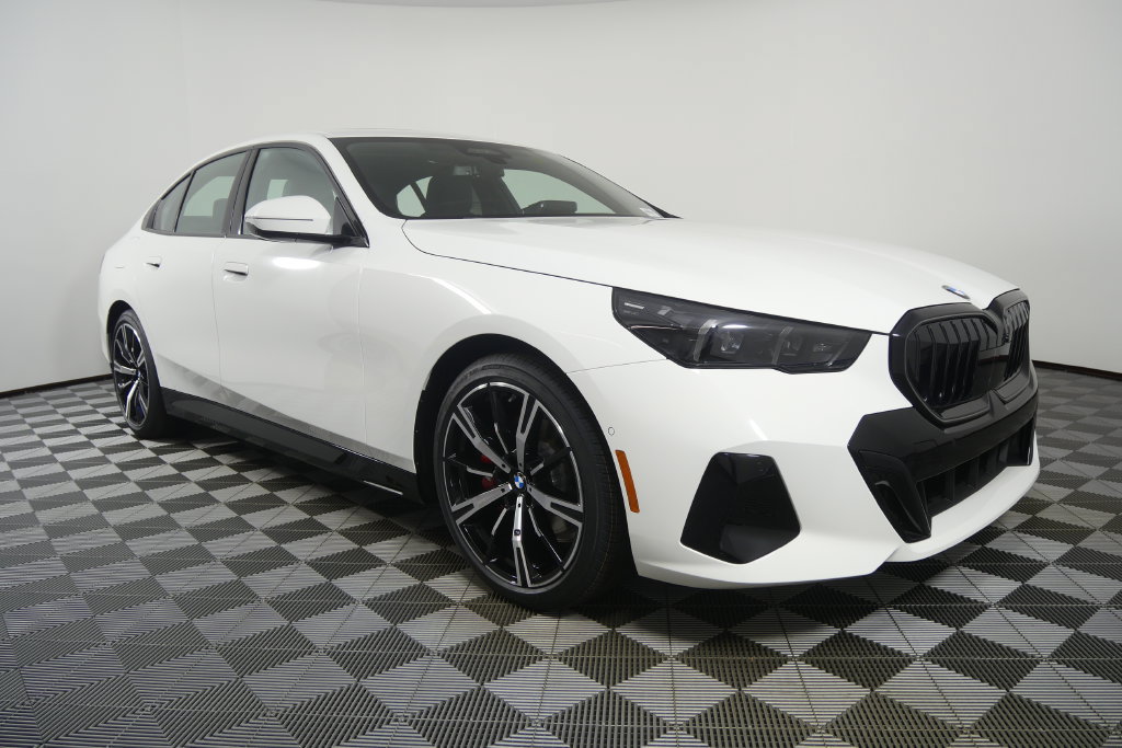 New 2027 BMW 530i w/ M Sport Package RWD image 2