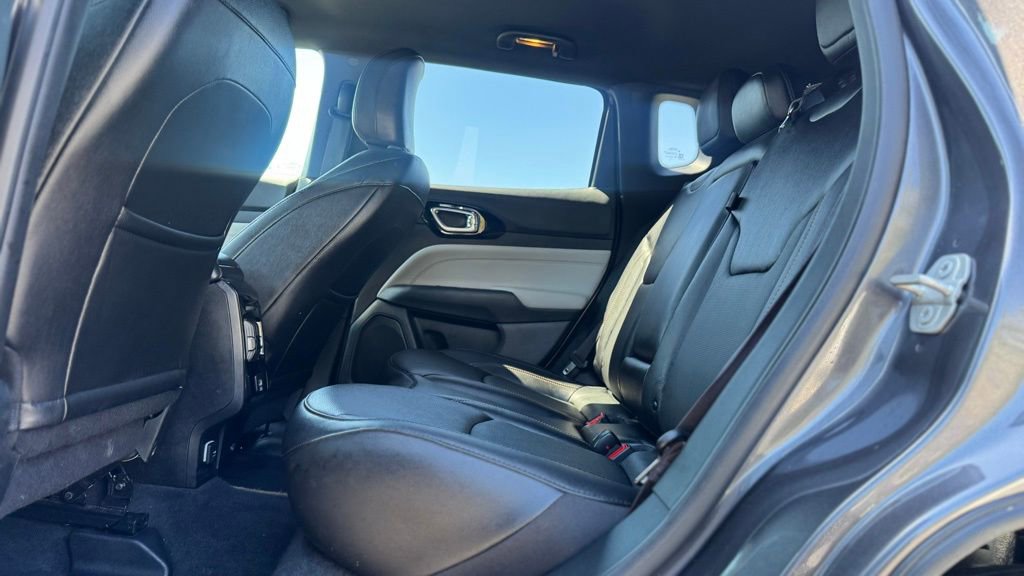 Used 2023 Jeep Compass Limited image 17