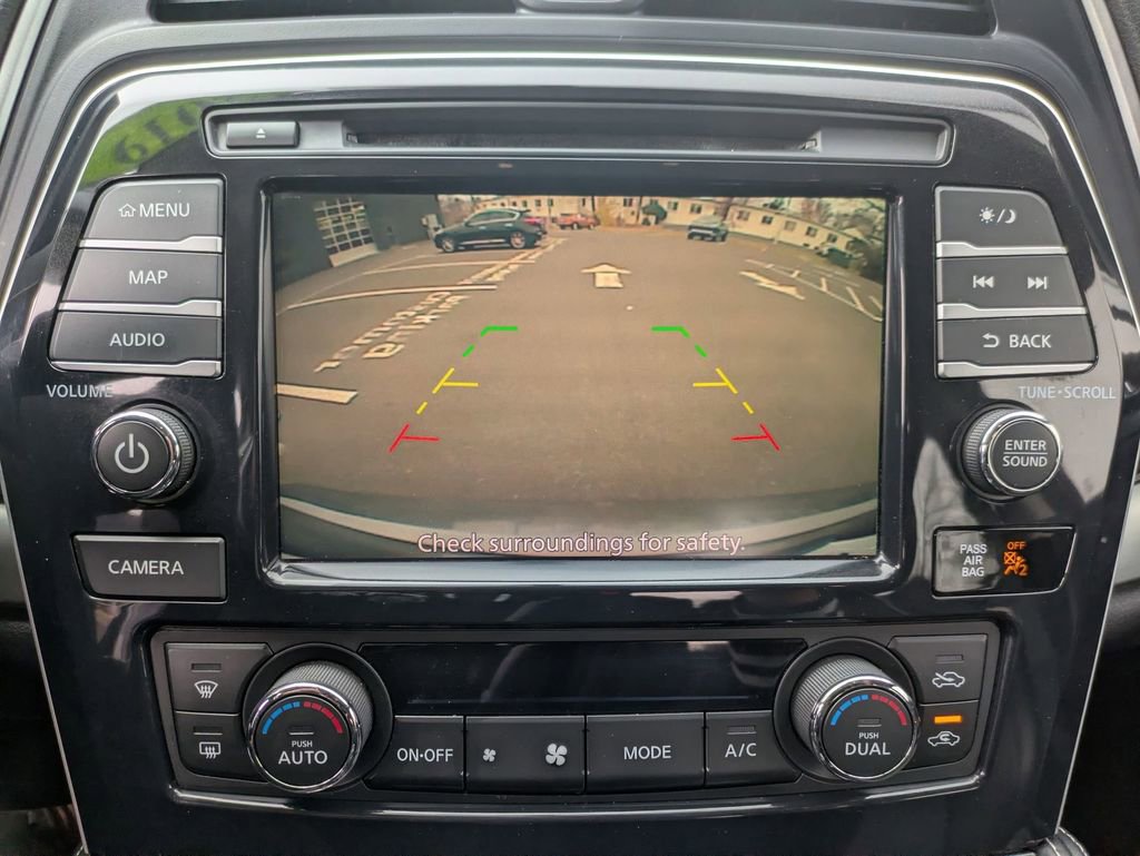 Used 2019 Nissan Maxima 3.5 SL w/ Floor Mat Group image 17
