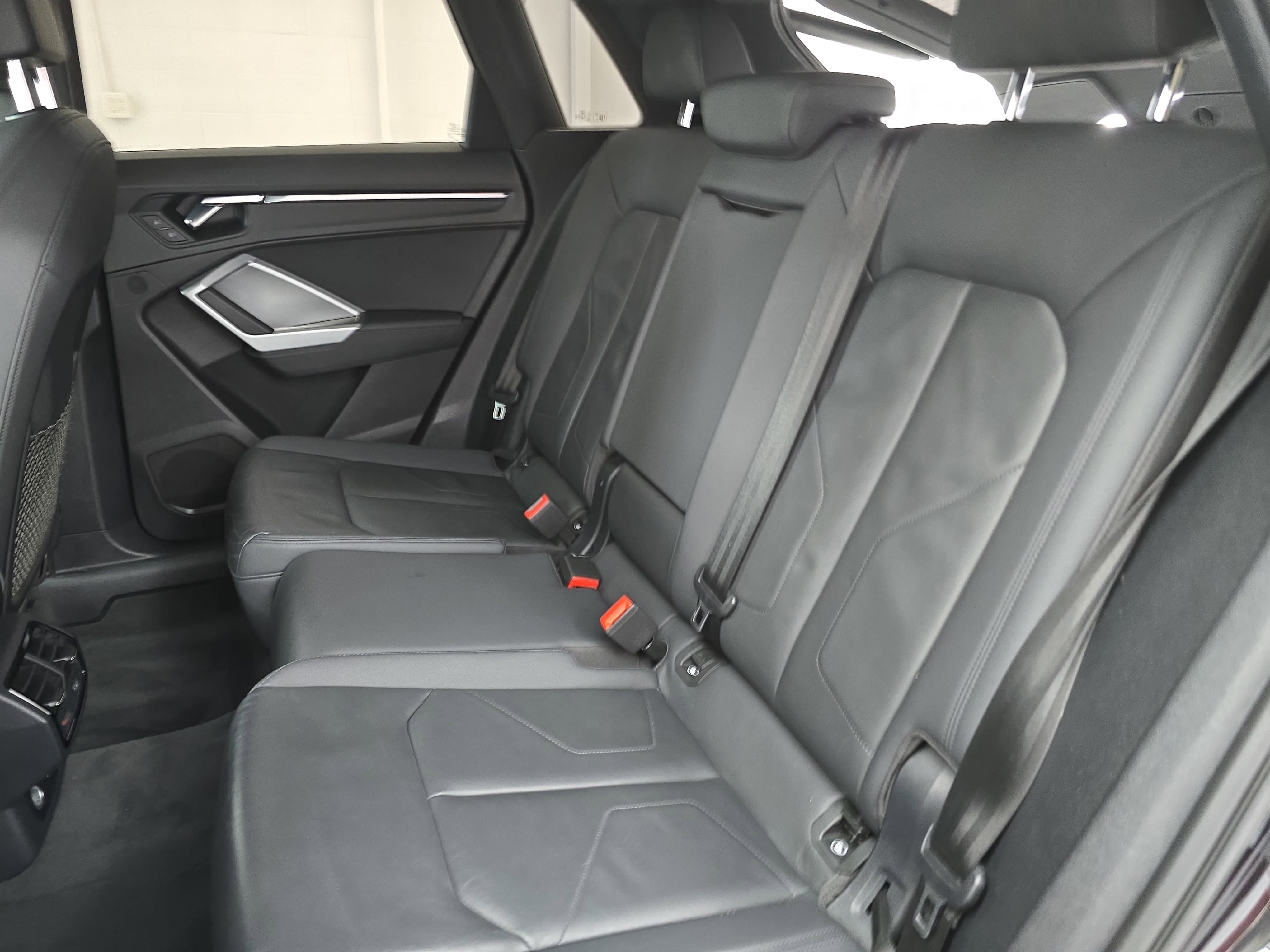 Used 2020 Audi Q3 2.0T Premium AWD/4WD image 14