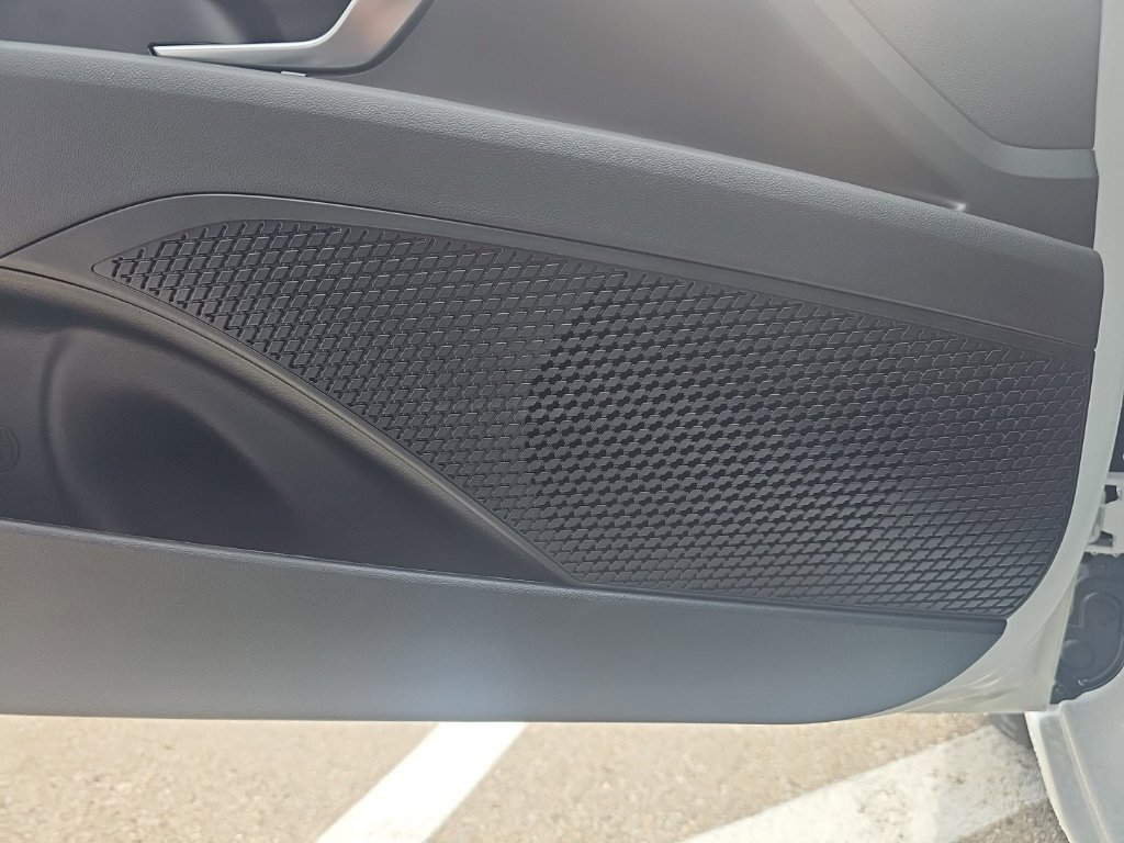 New 2026 Hyundai Elantra SE FWD image 13