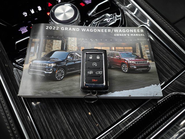 Used 2022 Jeep Wagoneer Series III w/ Flexible Seating Group AWD/4WD image 47