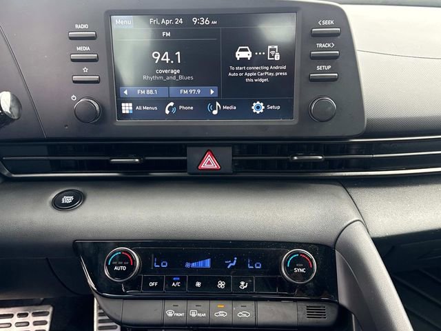 Certified 2025 Hyundai Elantra Sport FWD image 31