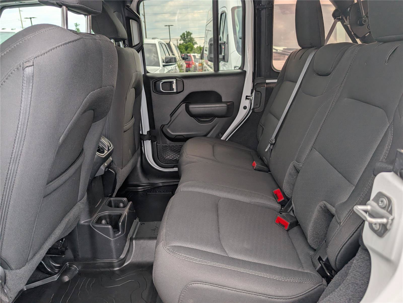 Used 2022 Jeep Wrangler Unlimited Sport AWD/4WD image 14