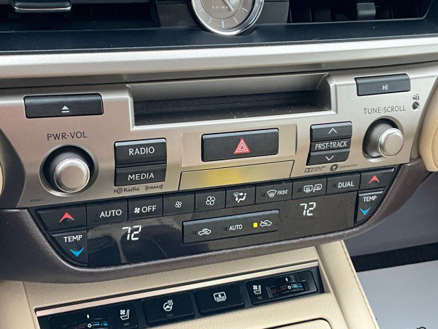 Used 2018 Lexus ES 350 w/ Luxury Package w/Wood Trim FWD image 24