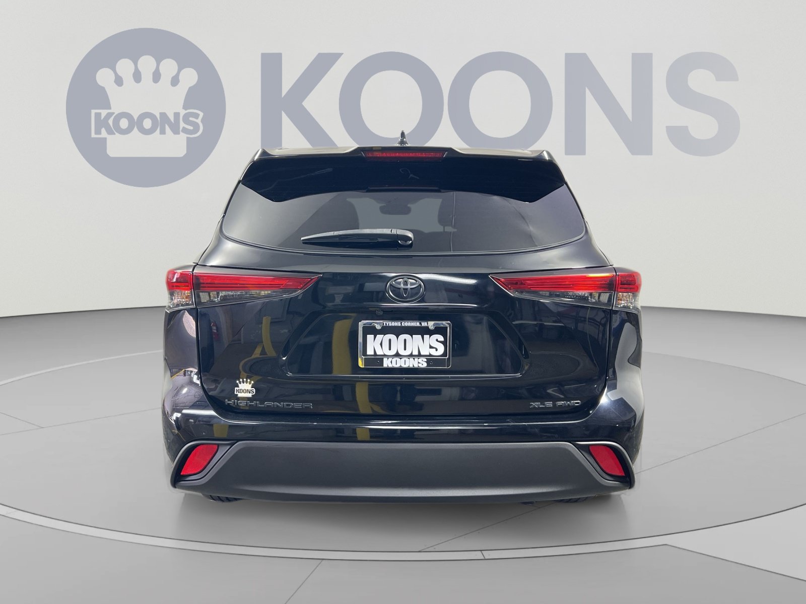 Used 2020 Toyota Highlander XLE AWD/4WD image 5