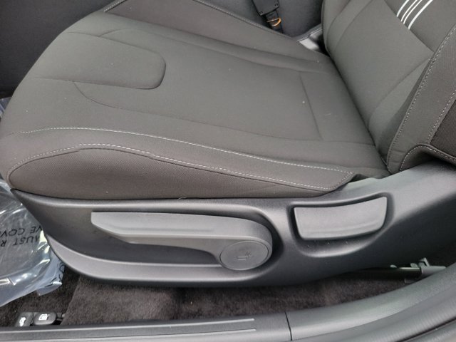 Used 2026 Hyundai Elantra Sport FWD image 16