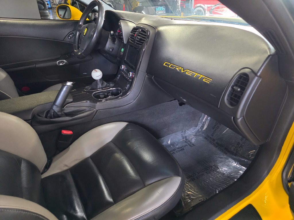 Used 2006 Chevrolet Corvette Z06 w/ Preferred Equipment Group RWD image 14