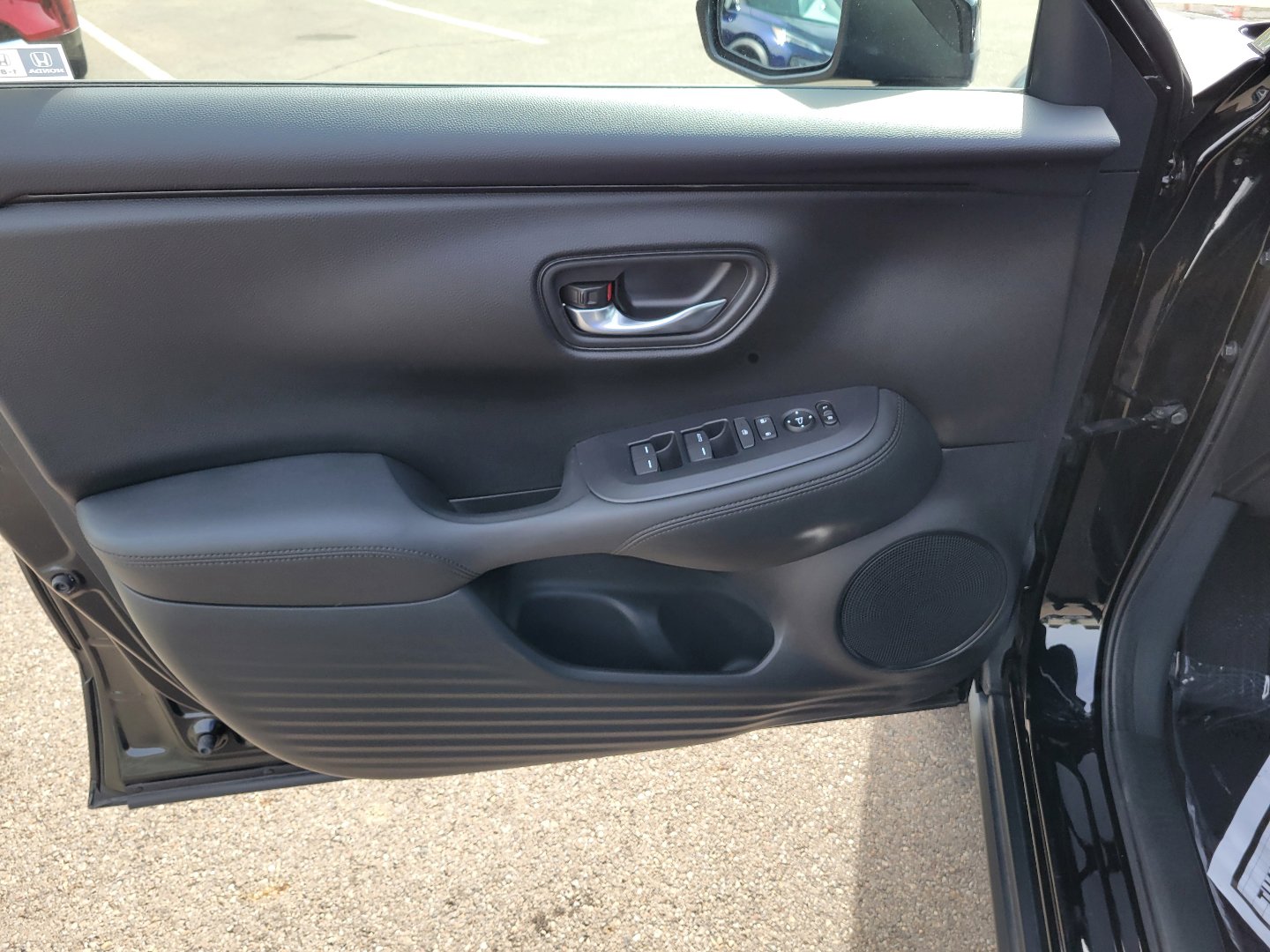 Certified 2023 Honda HR-V LX image 18
