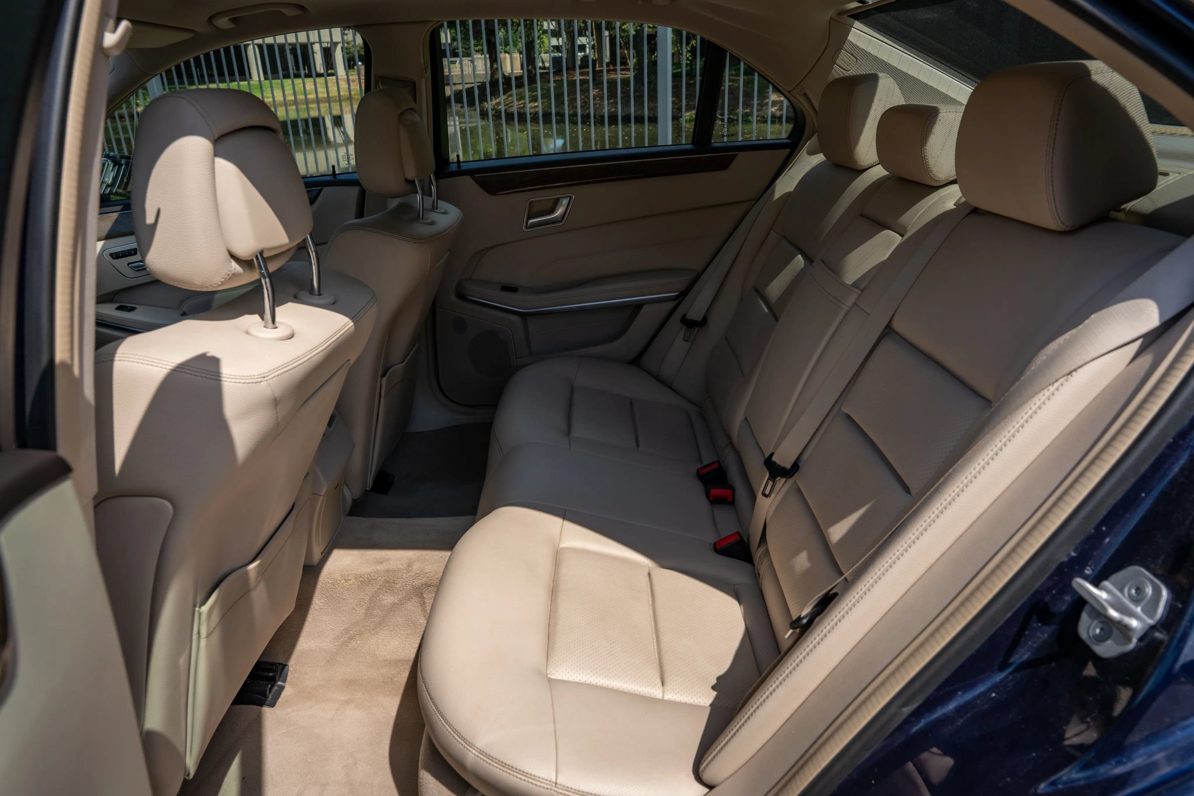 Used 2015 Mercedes-Benz E 350 4MATIC Sedan image 14