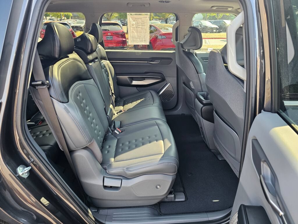 Certified 2024 Kia EV9 Wind AWD/4WD image 29