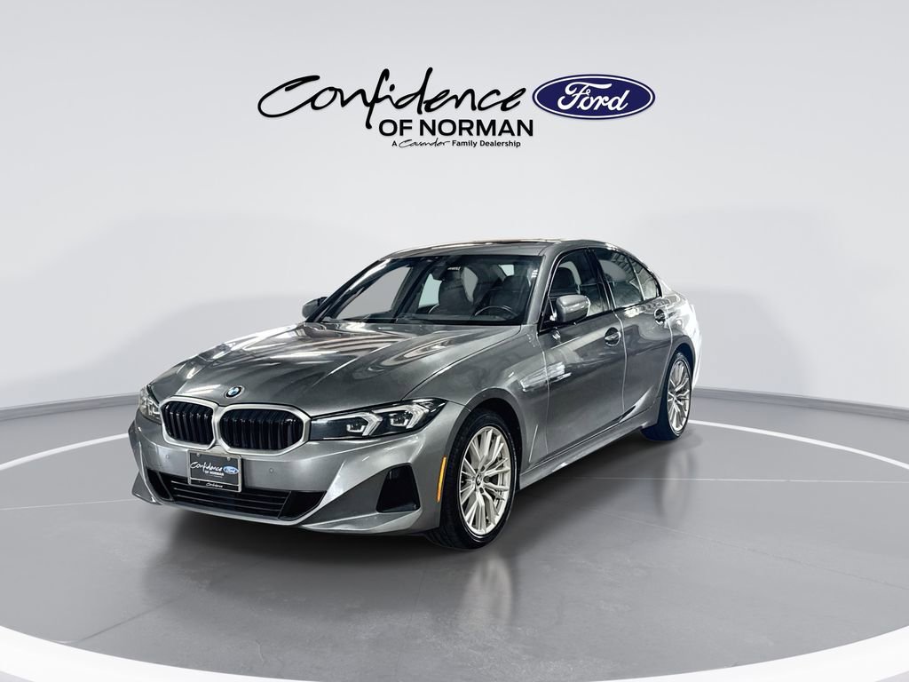 Used 2023 BMW 330i Sedan RWD image 3