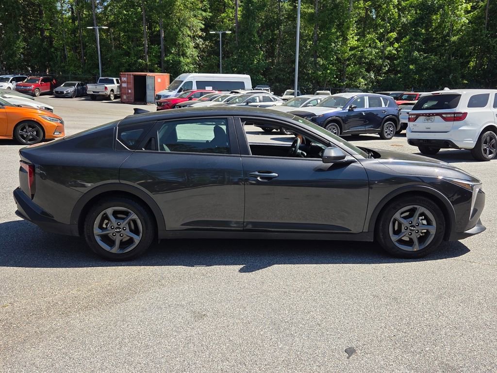 Used 2025 Kia K4 FWD image 14