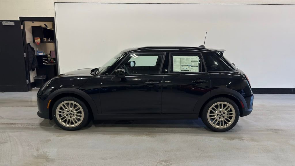 New 2026 MINI Cooper S image 2