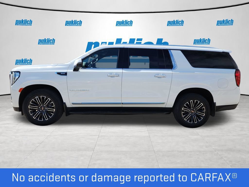 Certified 2022 GMC Yukon XL SLT w/ SLT Premium Package AWD/4WD image 3