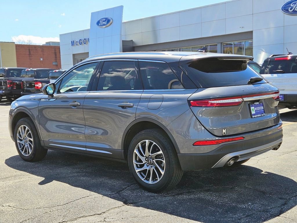 Used 2022 Lincoln Corsair AWD w/ Equipment Group 101A image 3