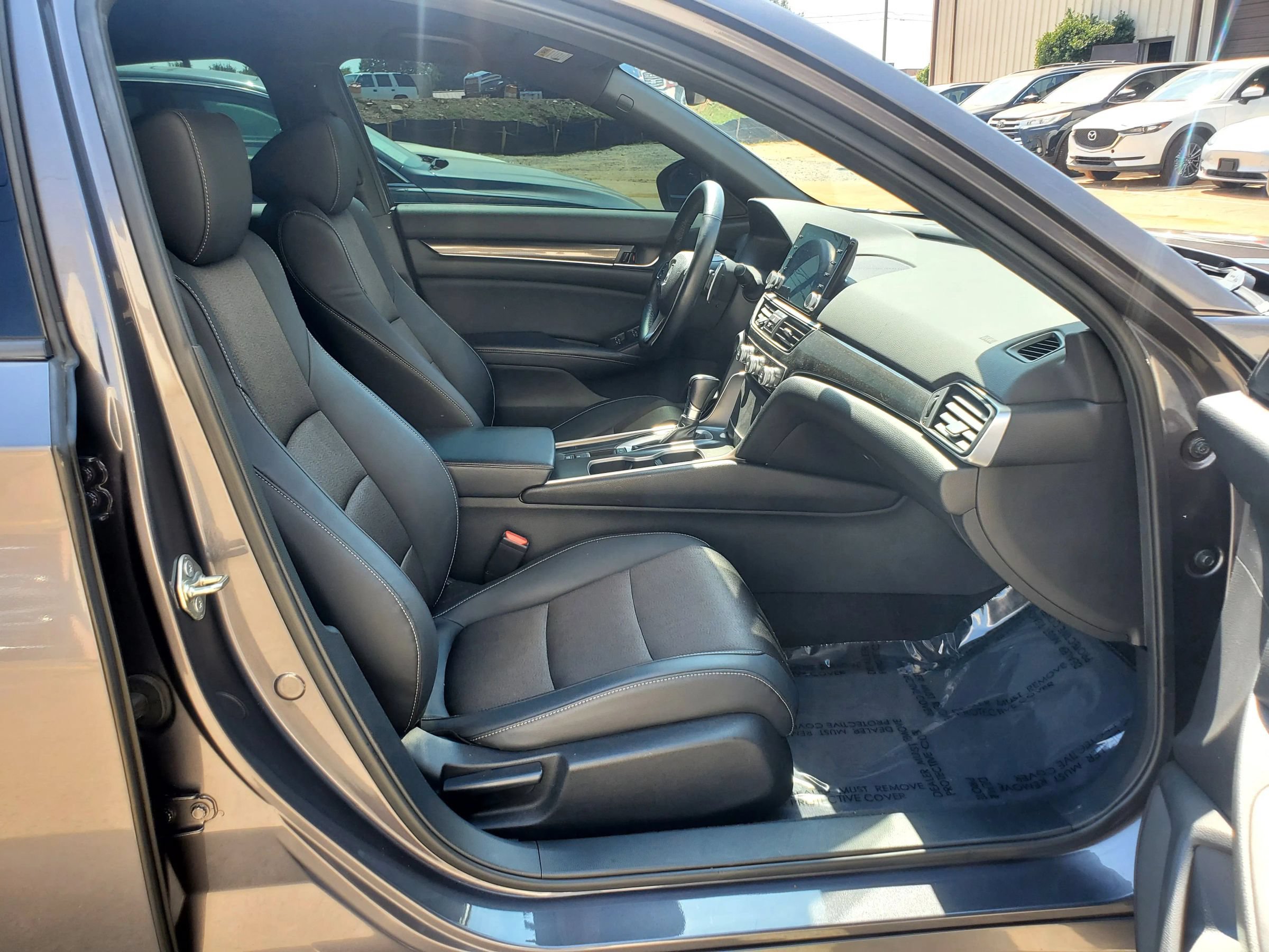 Used 2018 Honda Accord Sport image 27
