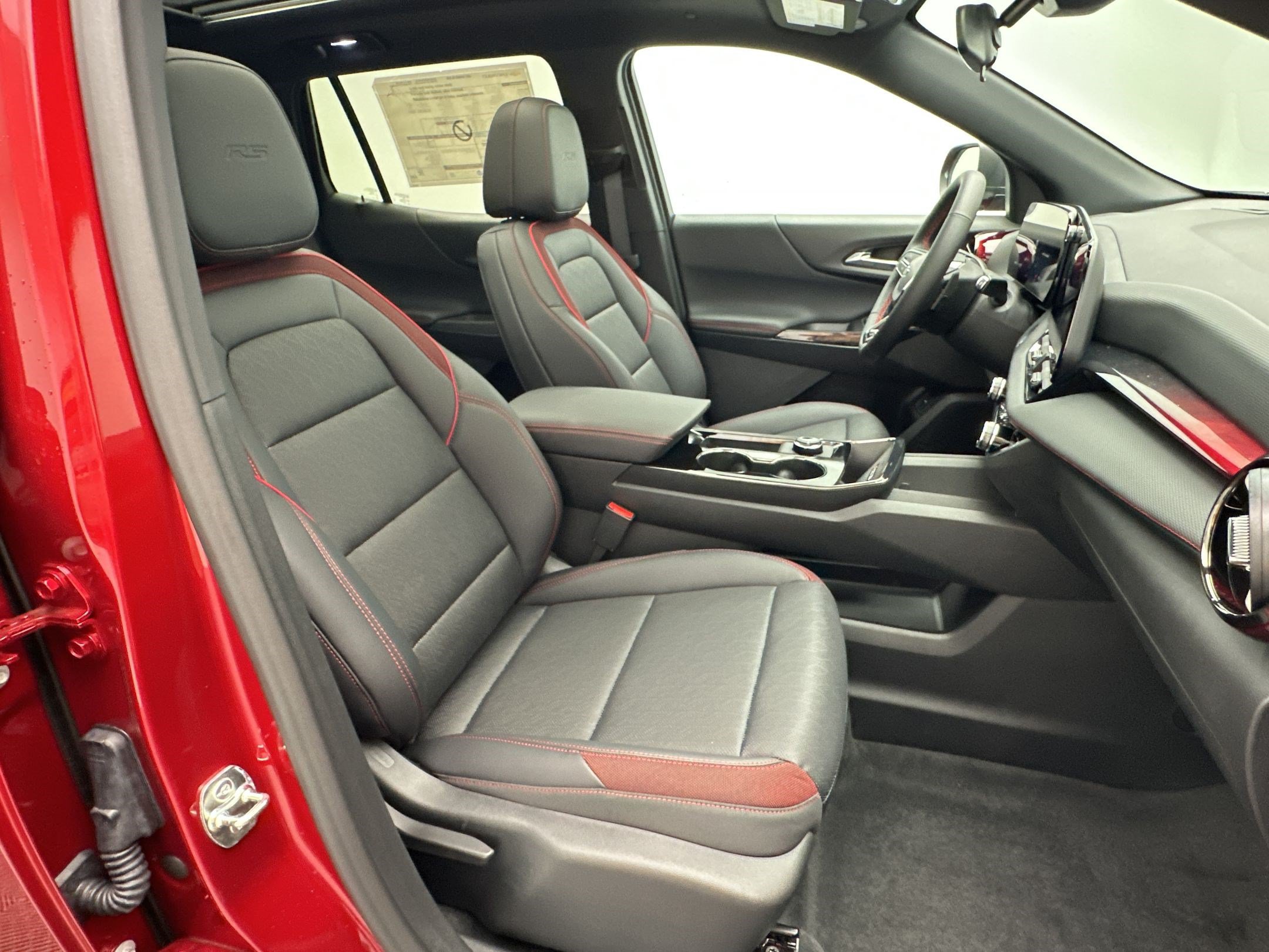 New 2027 Chevrolet Equinox RS w/ LPO, Floor Liner Package AWD/4WD image 26